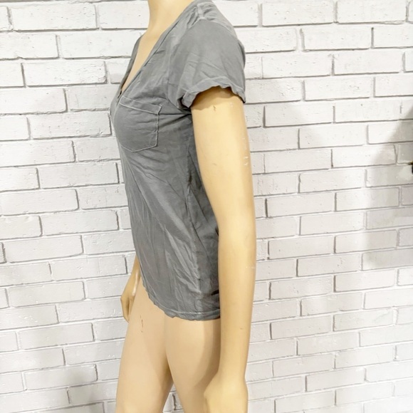 Urban Outfitters Hometown Heroes Graphic Tee - Picture 7 of 15